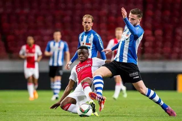 理层敲响了 理层敲响了