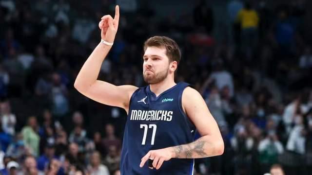 显得无所适 显得无所适