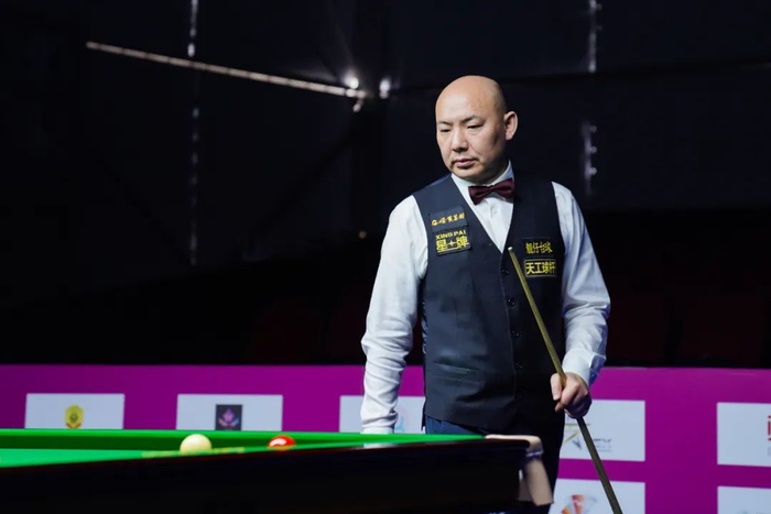 将詹姆斯的 将詹姆斯的